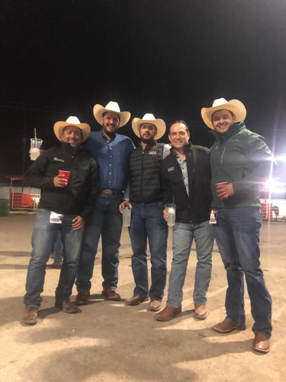 F2955B13-4FFD-41C3-8098-244751B1B66D