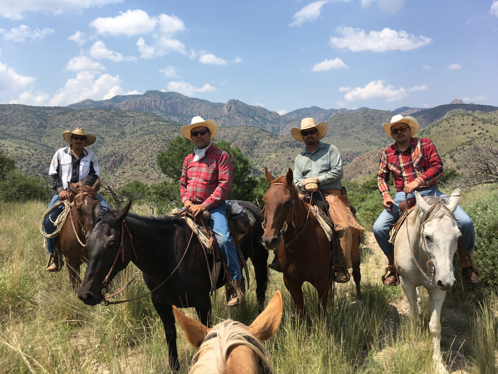 Los 4 a caballo Rancho El Tarahumar